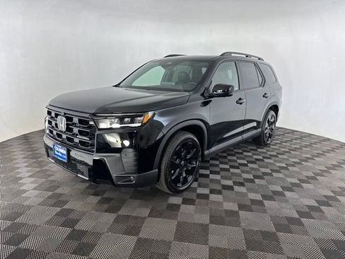 Certified 2026 Honda Pilot Black Edition image 4