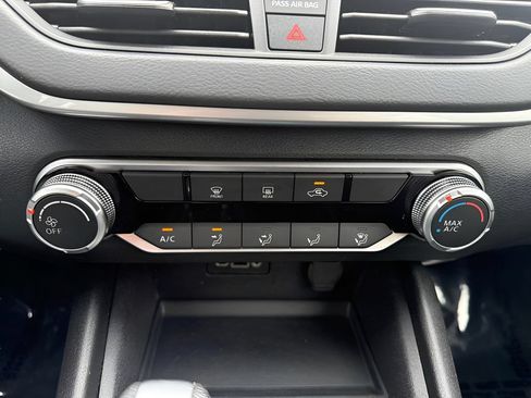 Used 2025 Nissan Altima 2.5 S FWD image 20