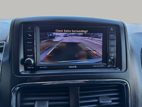 Used 2020 Dodge Grand Caravan SXT w/ Driver Convenience Group FWD image 30