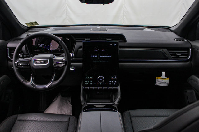 New 2027 GMC Terrain AT4 w/ Technology Package II AWD/4WD image 18