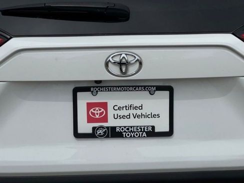 Certified 2025 Toyota RAV4 XLE AWD/4WD image 38