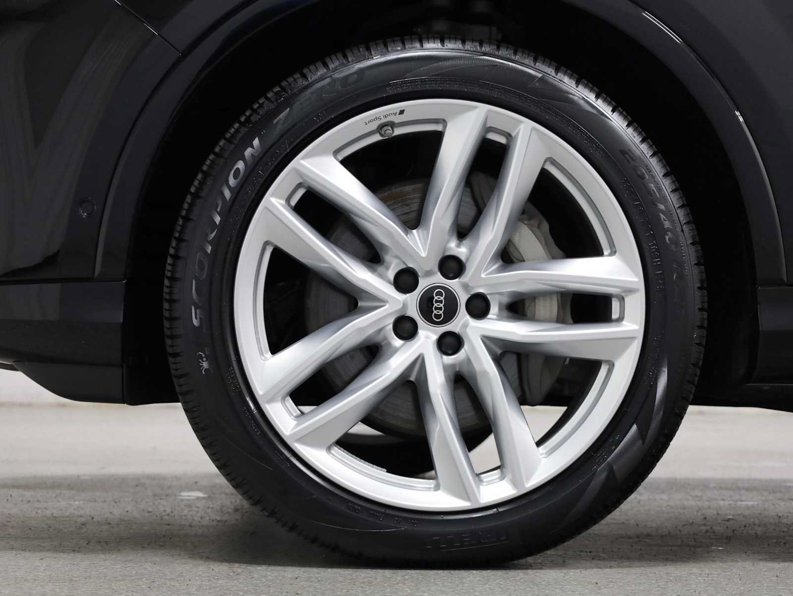Certified 2025 Audi Q7 3.0T Premium Plus w/ Premium Plus Package AWD/4WD image 19
