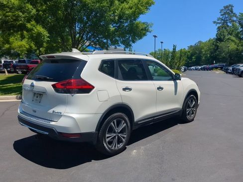 Used 2017 Nissan Rogue SL w/ SL Premium Package AWD/4WD image 5
