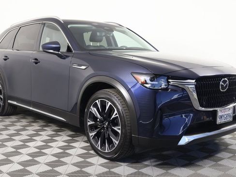 Certified 2024 MAZDA CX-90 Plug-In Hybrid w/ Premium Pkg AWD/4WD image 4