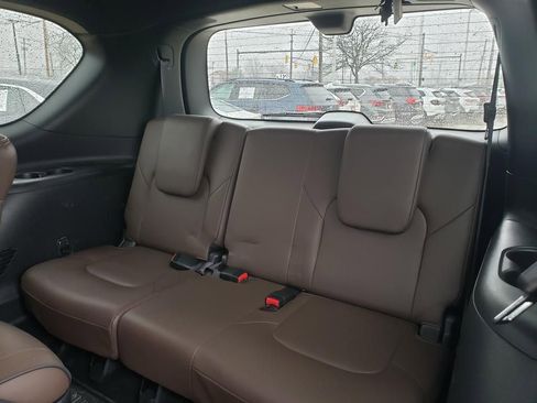 Used 2024 Nissan Armada Platinum w/ Captain's Chairs Package AWD/4WD image 16