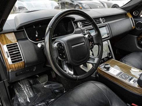Used 2018 Land Rover Range Rover Supercharged image 13