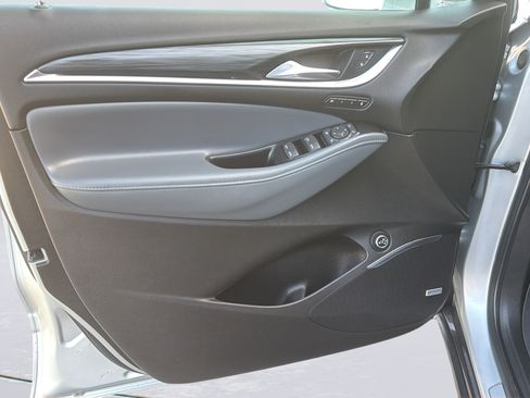 Used 2020 Buick Enclave Premium w/ Sun and Sites Package FWD image 24