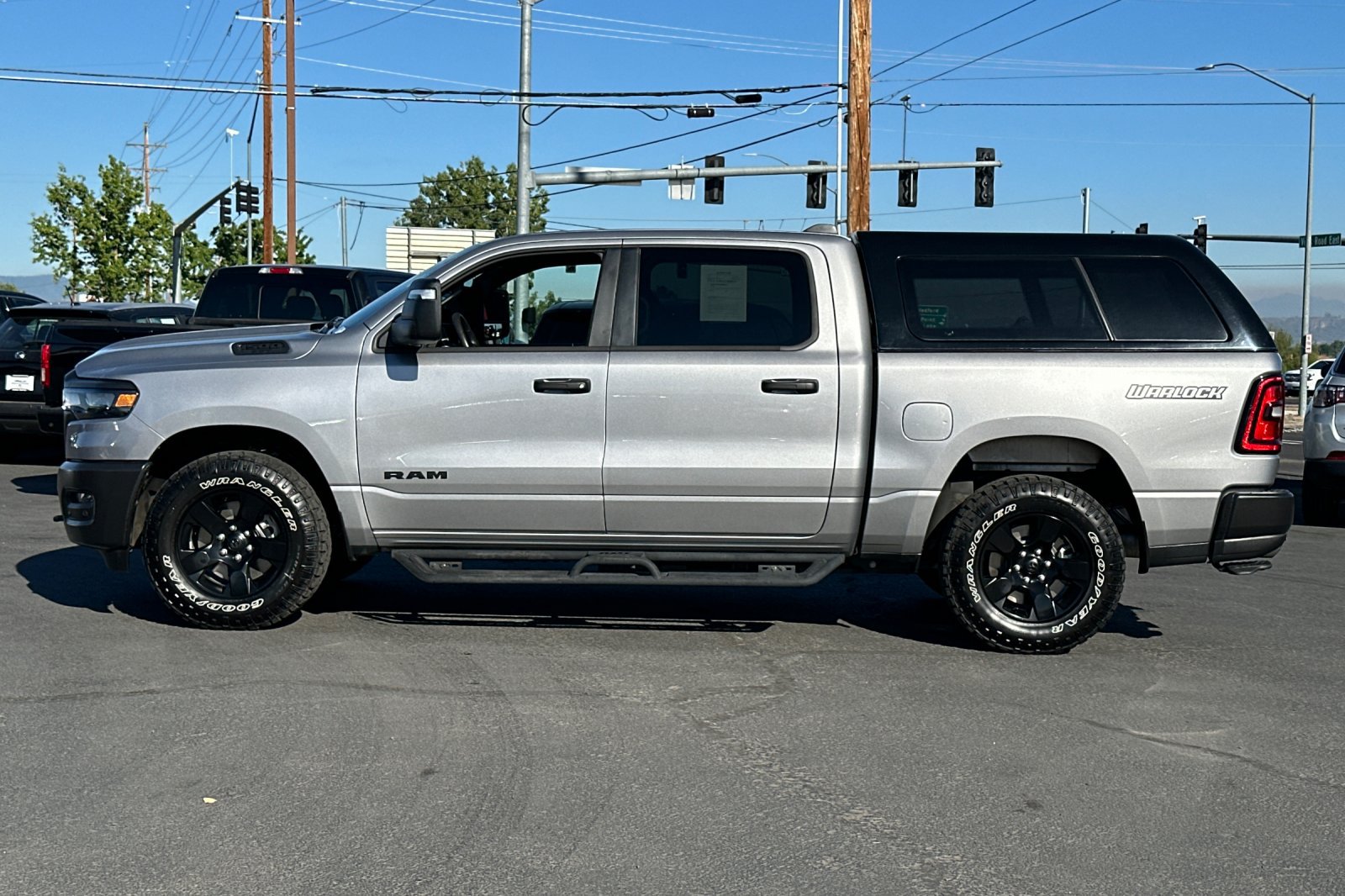 Used 2025 RAM 1500 Warlock AWD/4WD image 8