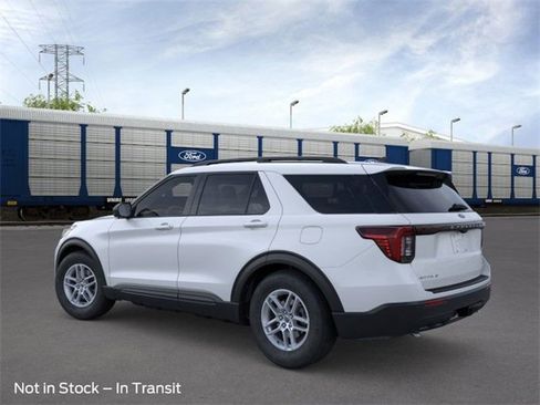 New 2026 Ford Explorer Active image 4