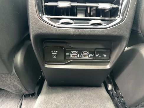 Certified 2022 Jeep Grand Cherokee Limited AWD/4WD image 13