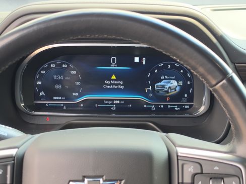 Used 2023 Chevrolet Tahoe Z71 AWD/4WD image 16