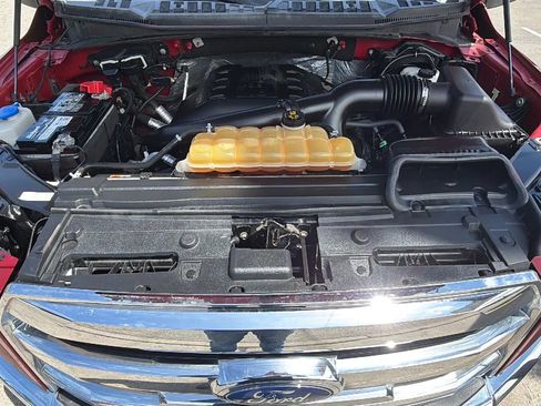 Used 2016 Ford F150 Lariat w/ Heavy-Duty Payload Package AWD/4WD image 23