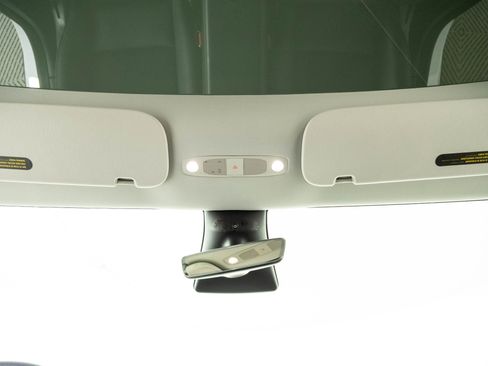 Used 2023 Tesla Model Y Long Range AWD/4WD image 17