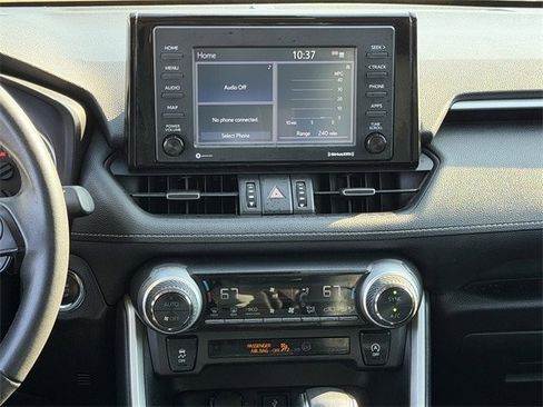 Certified 2021 Toyota RAV4 XLE Premium image 17