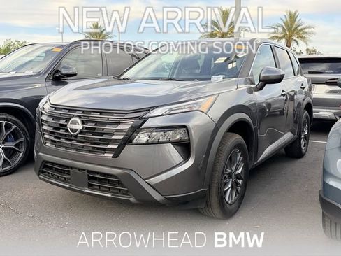 Used 2026 Nissan Rogue SV image 1