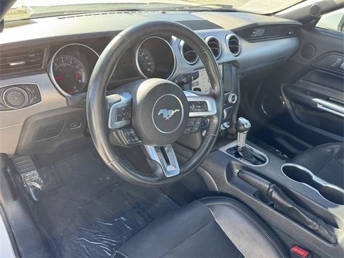 Used 2020 Ford Mustang Premium image 9