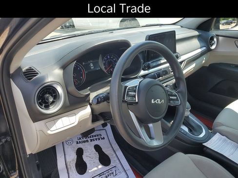 Used 2023 Kia Forte LXS FWD image 8