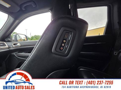Used 2015 Jeep Grand Cherokee Limited w/ Luxury Group II AWD/4WD image 23