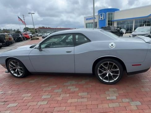 Used 2022 Dodge Challenger GT RWD image 8
