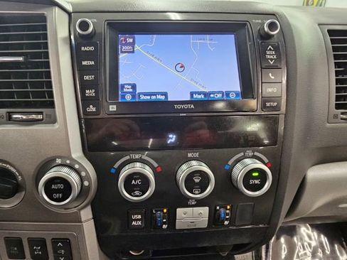 Used 2013 Toyota Sequoia Platinum image 19