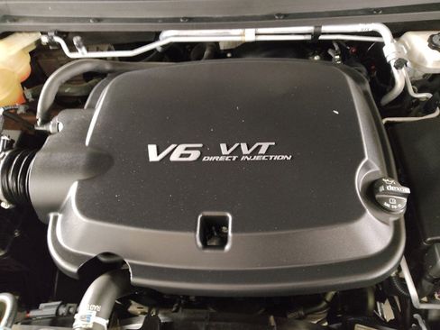 Used 2018 Chevrolet Colorado LT w/ LT Convenience Package image 30