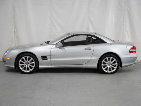 Used 2008 Mercedes-Benz SL 550 image 2