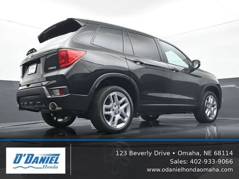 Used 2024 Honda Passport EX-L image 12