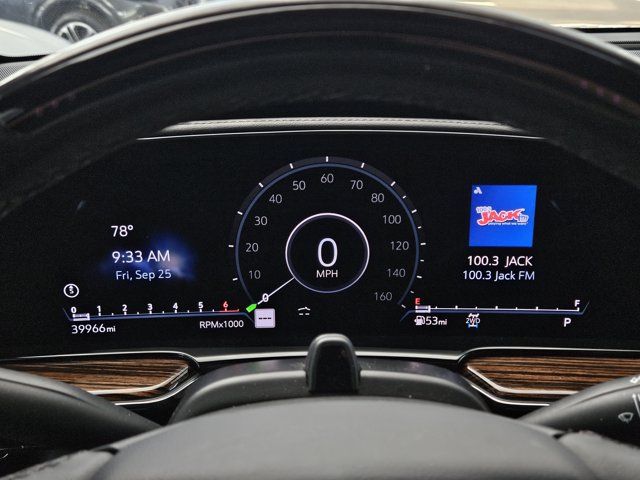 Used 2023 Cadillac Escalade ESV Premium Luxury AWD/4WD image 17