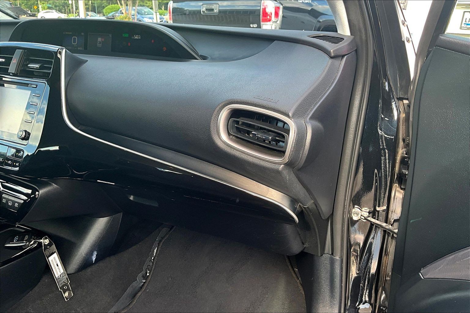 Used 2021 Toyota Prius Prime LE w/ Carpet Mat Package (TMS) FWD image 16