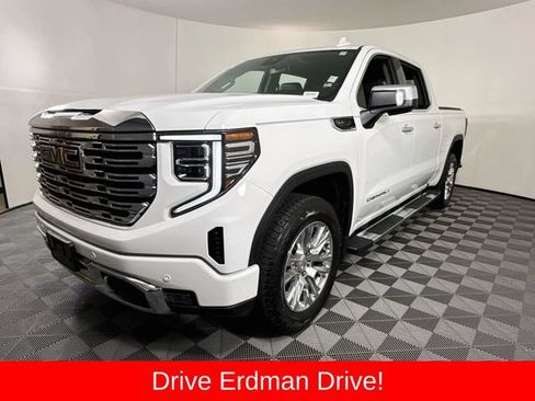 Used 2022 GMC Sierra 1500 Denali AWD/4WD image 3