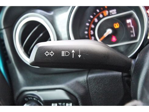 Used 2020 Jeep Wrangler Unlimited Sahara AWD/4WD image 21