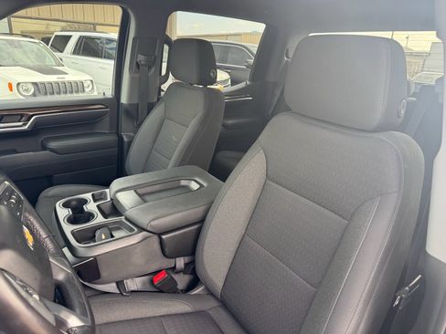 Used 2022 Chevrolet Silverado 1500 LT image 15