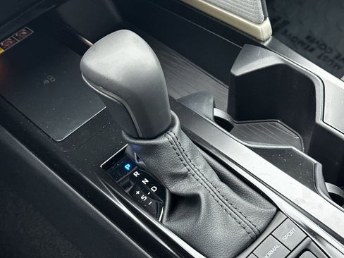 New 2026 Toyota Camry SE w/ Convenience Package image 18