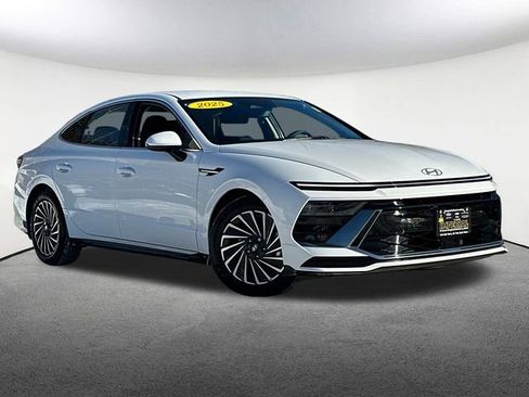 Used 2025 Hyundai Sonata SEL image 2