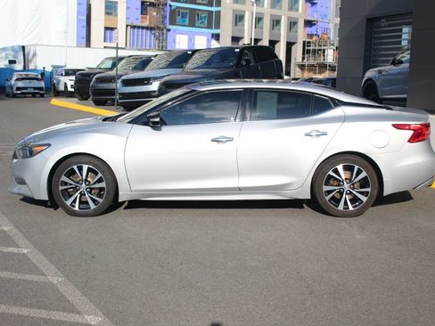 Used 2018 Nissan Maxima 3.5 SL FWD image 4