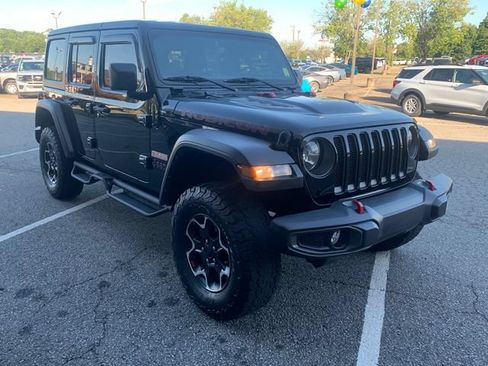 Used 2023 Jeep Wrangler Unlimited Rubicon AWD/4WD image 3