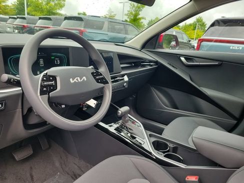 New 2026 Kia Niro LX FWD image 12