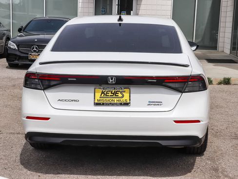 Used 2024 Honda Accord Sport image 3