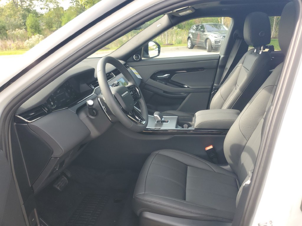 New 2026 Land Rover Range Rover Evoque S AWD/4WD image 12