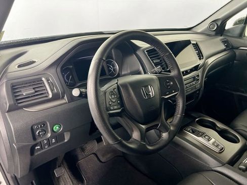 Used 2023 Honda Passport EX-L image 10