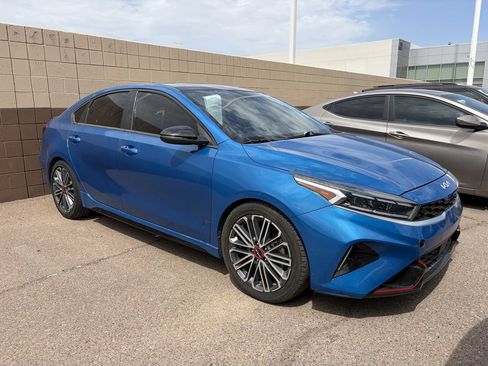 Used 2022 Kia Forte GT w/ GT2 Package FWD image 2