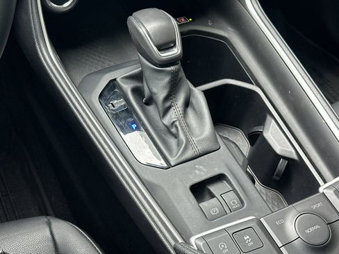 Used 2024 Toyota Grand Highlander XLE image 21