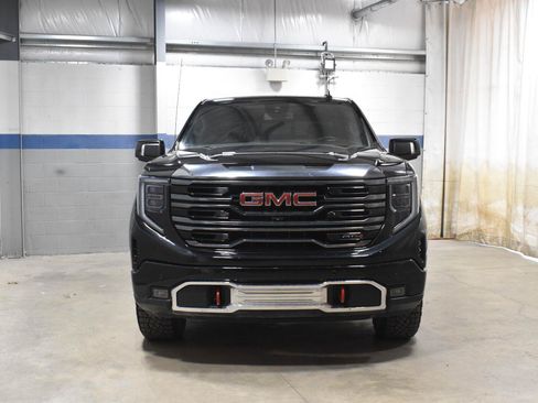 Used 2023 GMC Sierra 1500 AT4 w/ AT4 Premium Package AWD/4WD image 29
