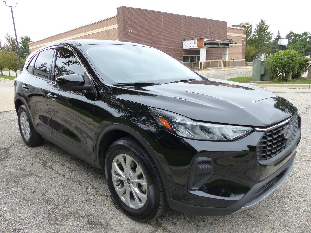 Used 2024 Ford Escape Active w/ Tech Pack #2 AWD/4WD image 12