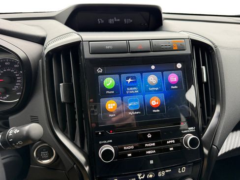 Used 2022 Subaru Ascent Onyx Edition image 12