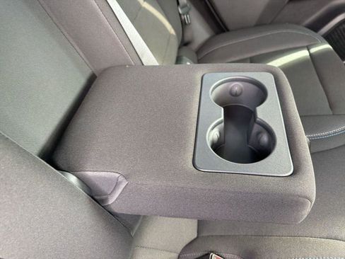 New 2026 Chevrolet Equinox EV LT FWD image 30