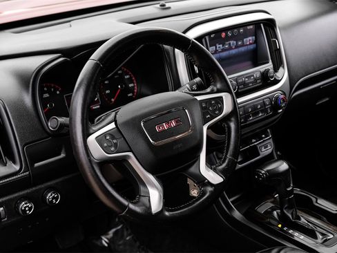 Used 2016 GMC Canyon SLT image 12