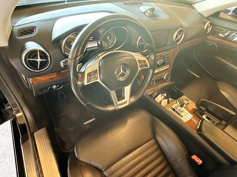 Used 2013 Mercedes-Benz SL 550 SL 550 w/ Premium Pkg image 12