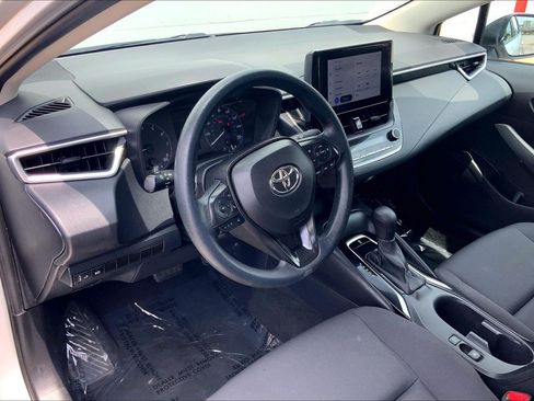 Used 2024 Toyota Corolla LE FWD image 18