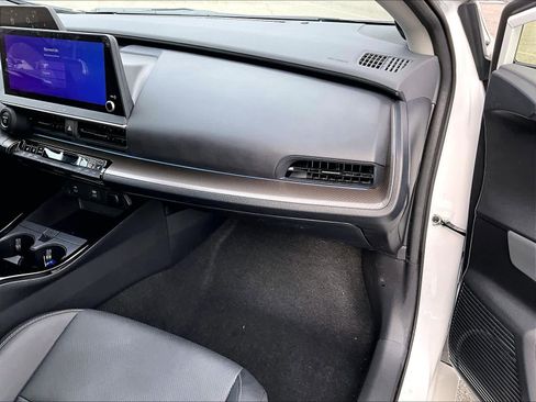 Used 2024 Toyota Prius Limited image 13